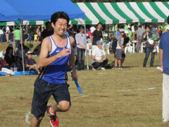 全力疾走する片山裕介会員