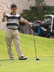 始球式は三木秀夫幹事長